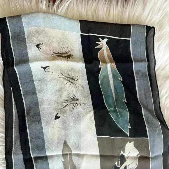 Vintage Feather Print Scarf Wrap - Boho Style - 50” Long - Picture 3 of 6